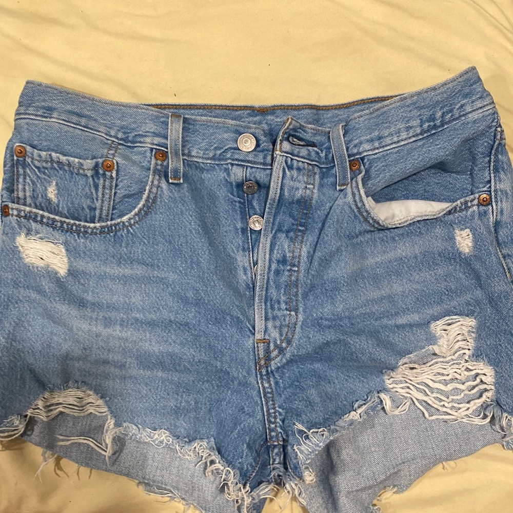 Women’s Levi 501 Shorts size 30